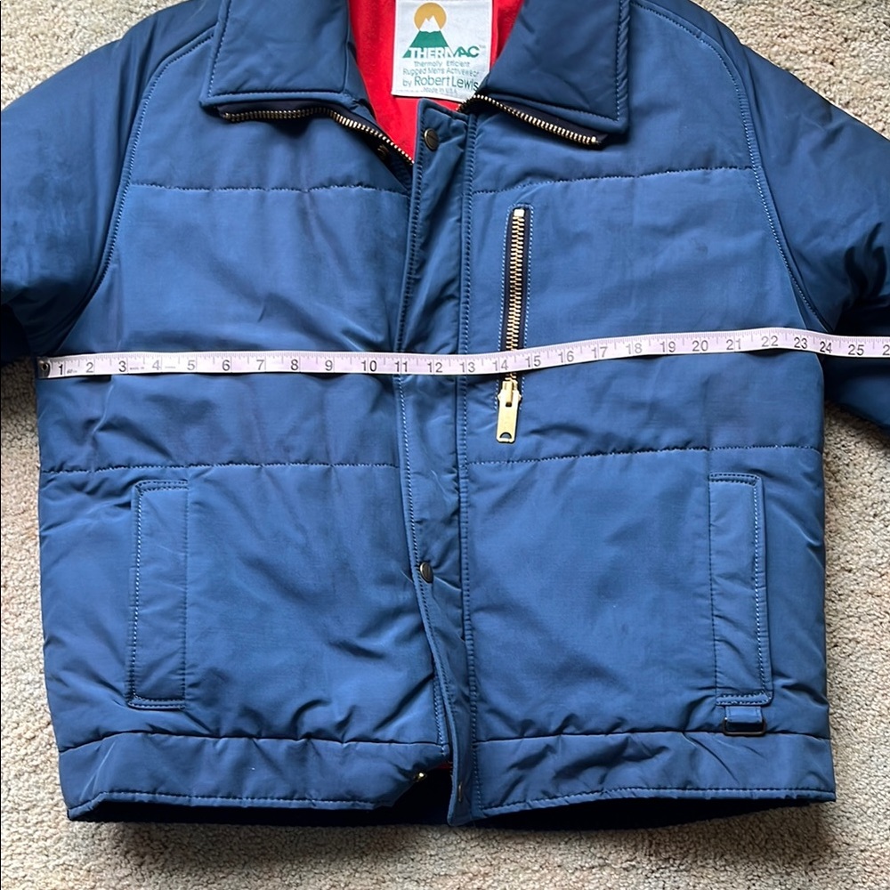 Vintage navy Blue Puffer Coat with Insulated Warmth - Picture 11 of 12